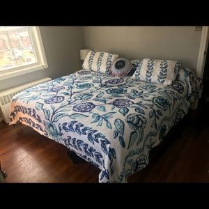 Anthropologie King or Queen Quilt & Pillow Shams.